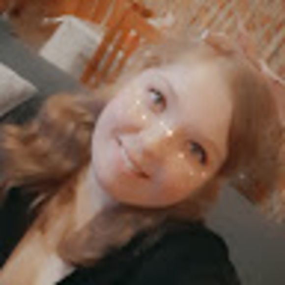 Meet your Posher, Kelsey - Picture 1 of 1